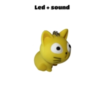 LED-es kulcstartó hanggal sárga cica