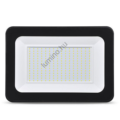 Zelux LED reflektor 200W IP65 vízálló 4000K természetes fehér kültéri